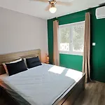Modern 1-bedroom In With A Private Garden Ideal For Long And Remote Work Larnaca