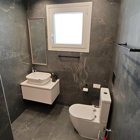 Apartman Modern 1br House With Garden Near & Airport Lárnaka