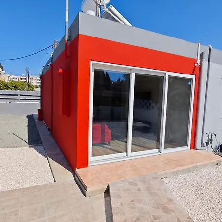 Modern 1-Bedroom Home In Larnaca With A Private Garden Ideal For Long Stays And Remote Work * Larnaca