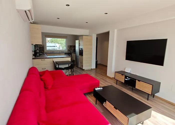 Modern 1-bedroom In With A Private Garden Ideal For Long And Remote Work