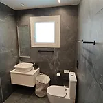 Modern 1-bedroom In With A Private Garden Ideal For Long And Remote Work * لارنكا